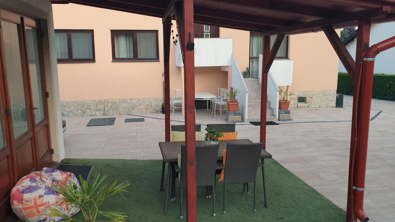 Sarreti Apartmanhaz Balatonfüred Exteriér fotografie